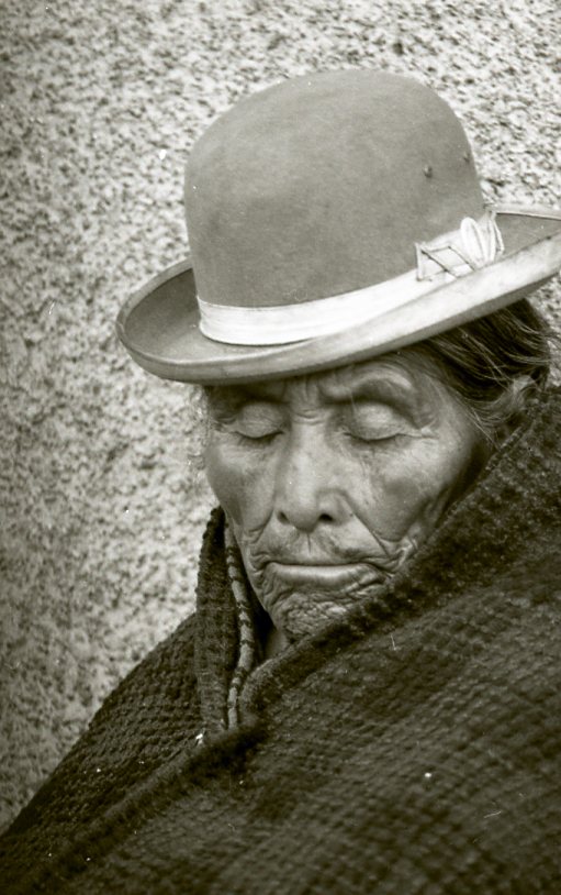 hombre con máscara